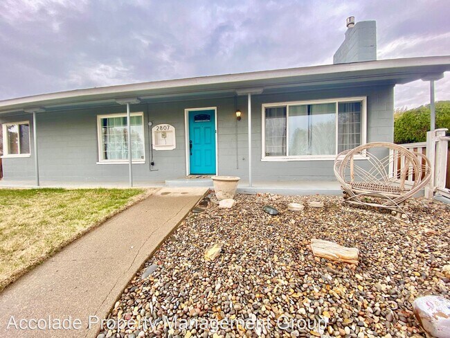 Building Photo - 3 br, 2.5 bath House - 2807 Shelton Ave