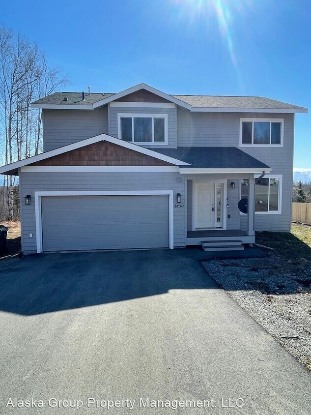 Foto principal - 4 br, 2.5 bath House - 5650 S Irwin Dr