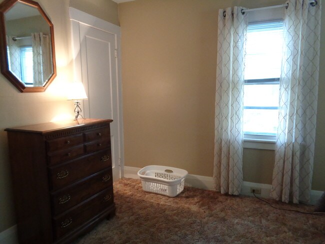 Dormitorio principal - 11629 W Watertown Plank Rd