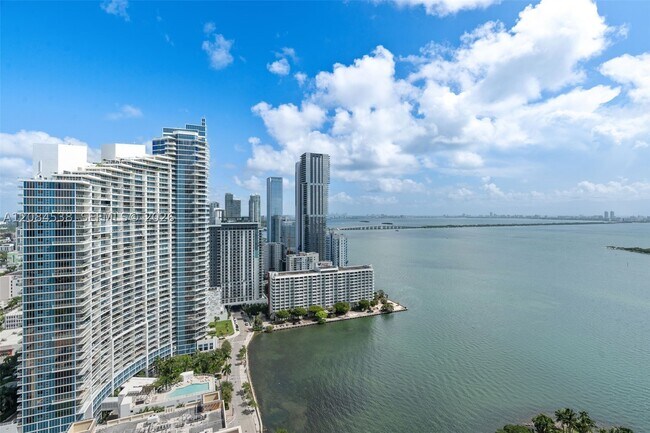 Foto del edificio - 1900 N Bayshore Dr