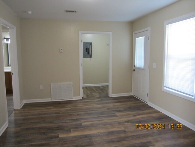 Foto del edificio - Nice 3BR, 1.5BA Home in Pascagoula!