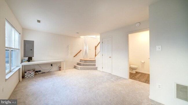 Building Photo - 43520 Laidlow St