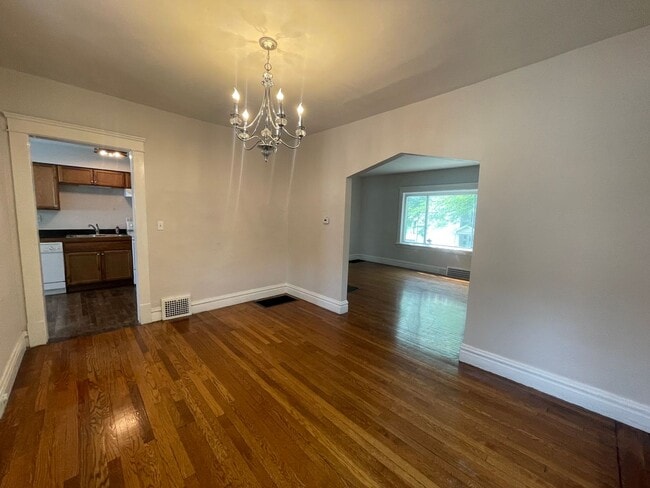 Building Photo - 1725 Compton Rd