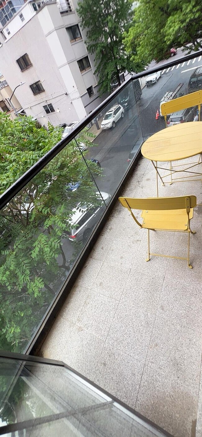 Foto del edificio - 35-20 Leavitt St