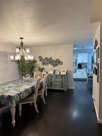 Foto del edificio - 1216 Riverway Ln