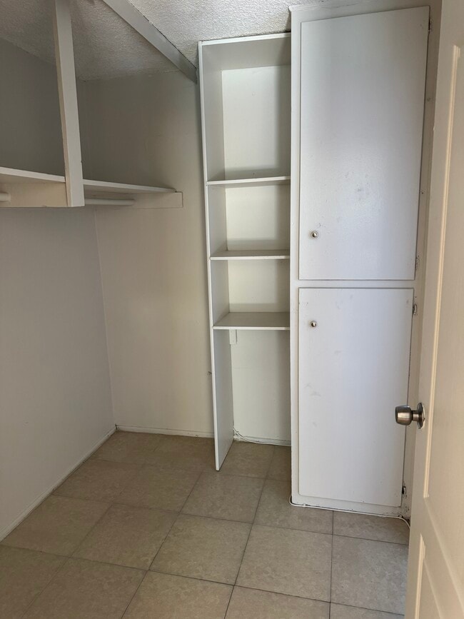 Photo - 14534 Saticoy St (Van Nuys, CA) Apartments