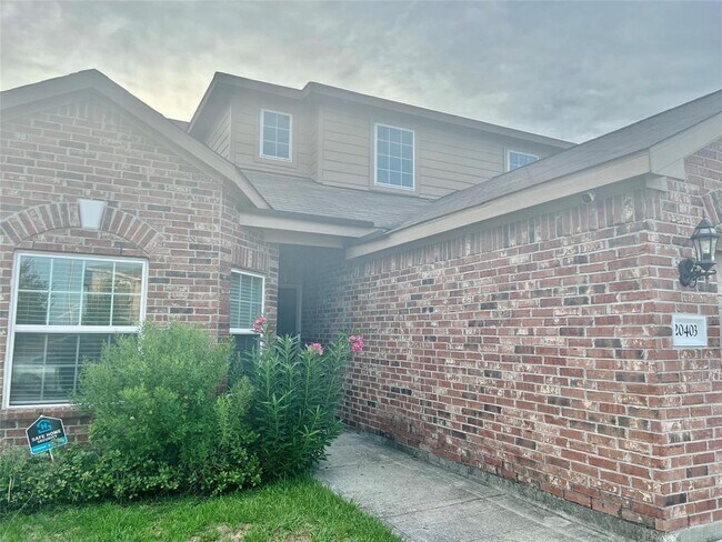 Building Photo - 20403 Oak Lodge Meadow Dr
