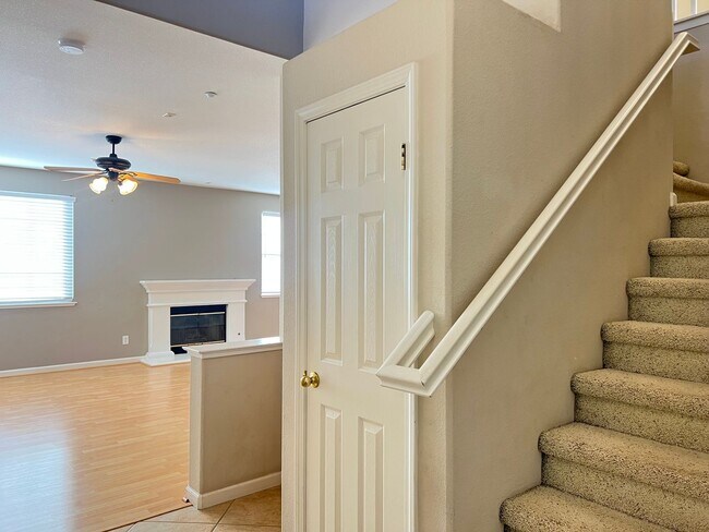 Foto del edificio - $500 MOVE IN SPECIAL!!! STUNNING & SPACIOUS 4 BEDROOM HOME IN LIVERMORE, CA!!!