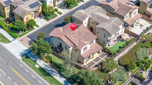 Building Photo - 1 Intriga Ct