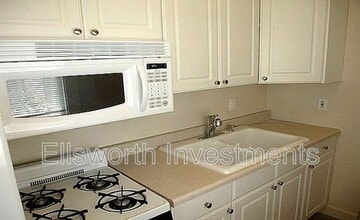 Building Photo - 3513 Park Blvd