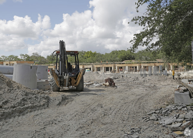 Building Photo - Aventura Village