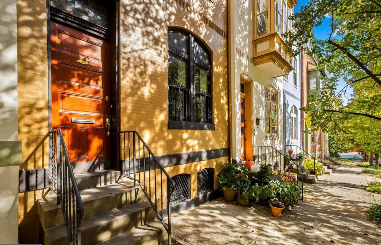 Foto principal - 1213 John St