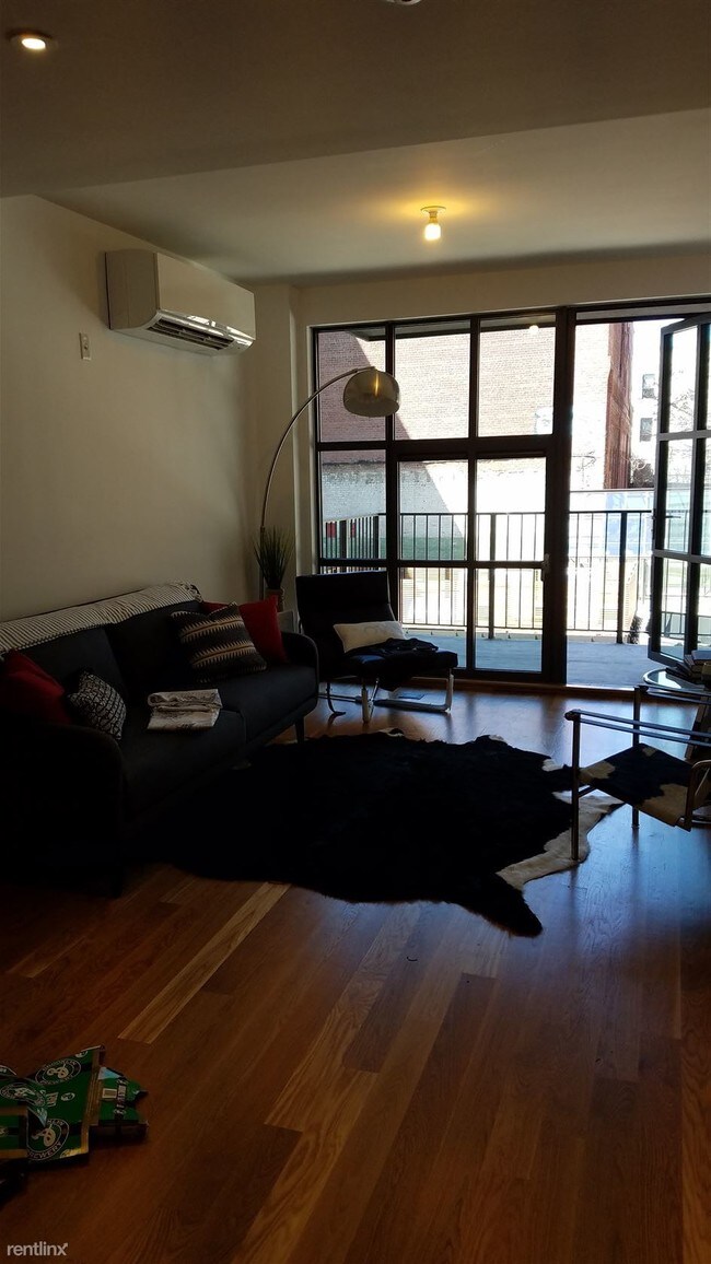 Building Photo - 2 br, 2 bath  - 606 Franklin Ave 700