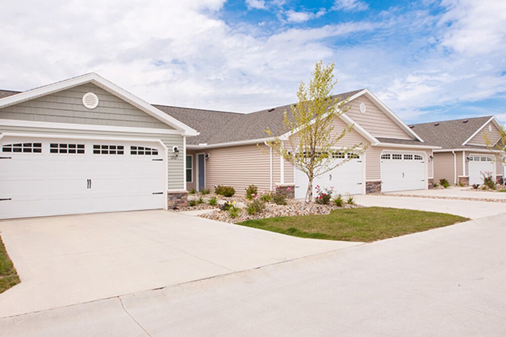 Redwood Fort Wayne Noyer Road Apartments Fort Wayne, IN