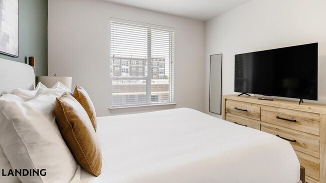 Foto del edificio - 15950 Paramount Wy