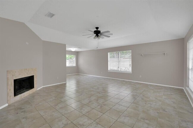 Foto del edificio - 4311 Owens Creek Ln