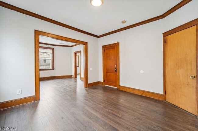 Foto del edificio - 406 E Kinney St