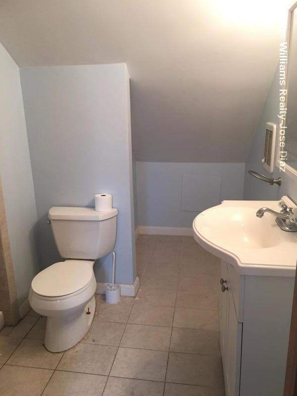 Foto del edificio - 141 Pembroke Ave