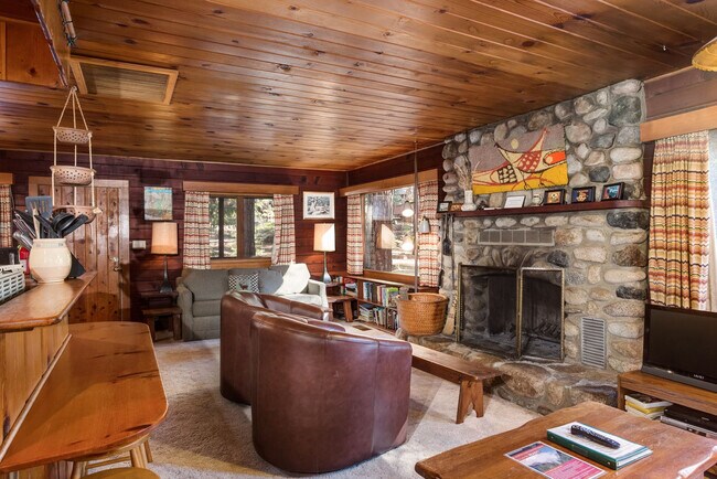 Building Photo - 8056 Chilnualna Falls Rd