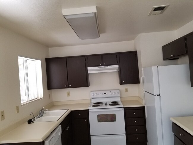Building Photo - 2743 Clove Bud Dr