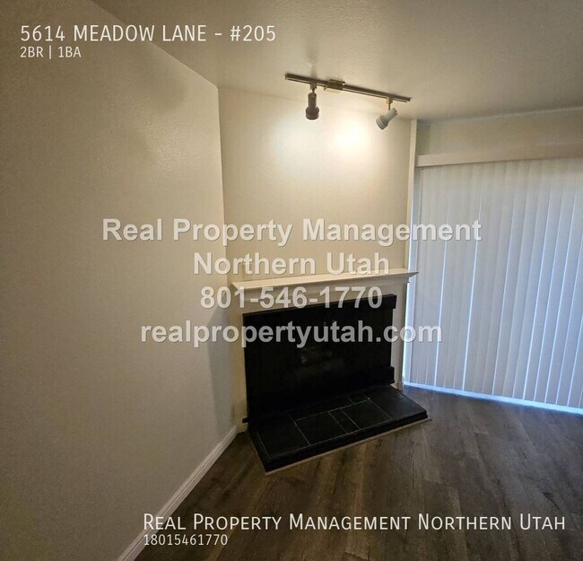 Foto del edificio - 5614 Meadow Ln
