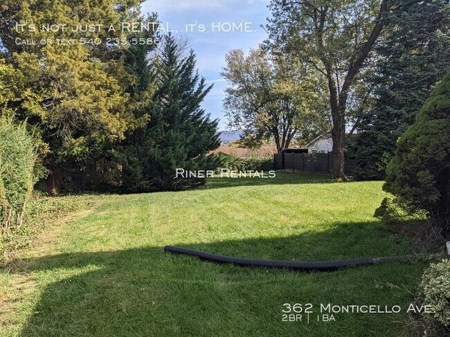 Foto del edificio - 362 Monticello Ave