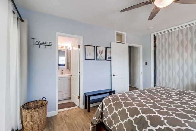 Foto del edificio - 3856 Loma Alta Dr