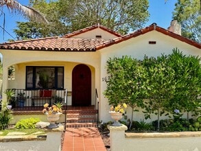 Building Photo - 1622 Villa Ave