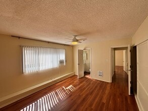 Building Photo - 1540 Laurel Ave