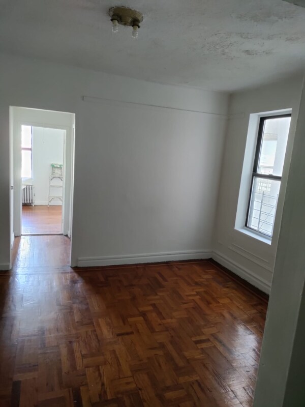 Primary Photo - 1250 Morrison Ave