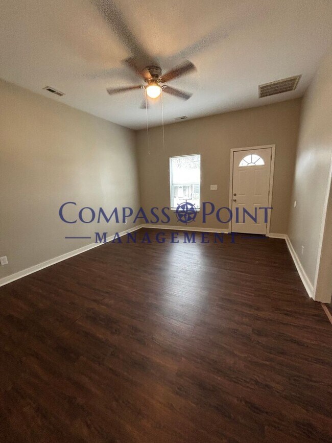 Building Photo - COME RELAX IN YOUR NEW HOME! -First Month's Rent Free!