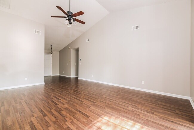 Building Photo - 1909 Maple Sugar Ln