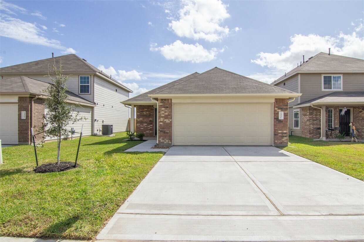 Foto principal - 24331 Treviso Gardens Dr