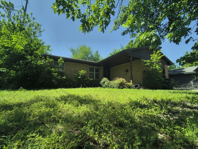 Photo - 140 Ridgecrest Rd House
