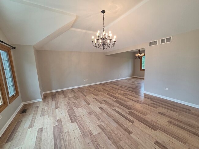 Building Photo - 8112 Rutherford Dr