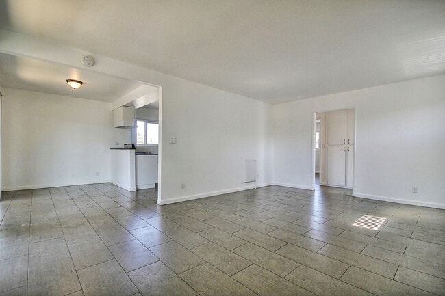 Foto del edificio - 6671 Sabado Tarde Rd