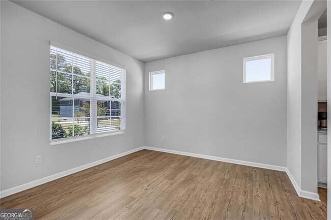 Building Photo - 249 Arwen Dr