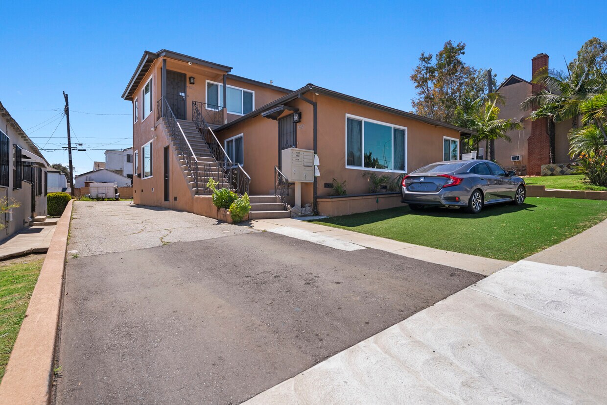 Primary Photo - 4236 W Slauson Ave