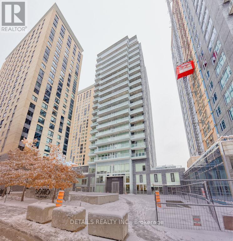 Photo principale - 111 Champagne Ave S