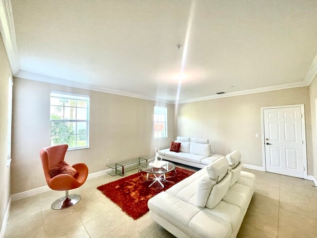 Building Photo - 2833 SW 119th Way