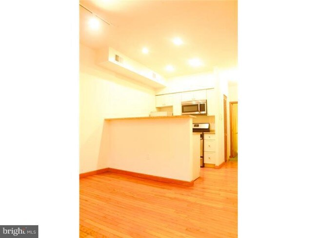 Foto del edificio - 260 S 11th St