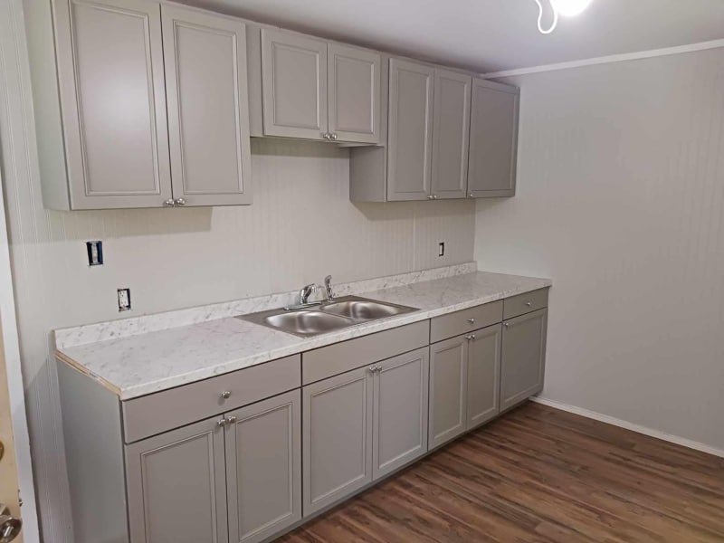 Building Photo - 335 Main St