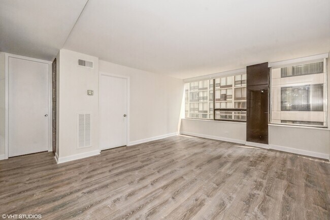 Foto del edificio - 233 E Erie St