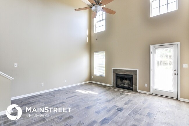 Building Photo - 5516 Landreaux Dr