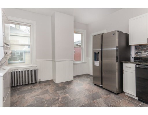 Foto del edificio - 33 Putnam Ave