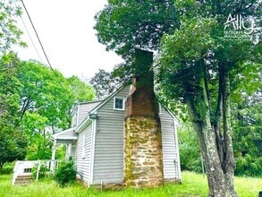 Building Photo - 7285 Thomas Jefferson Pkwy