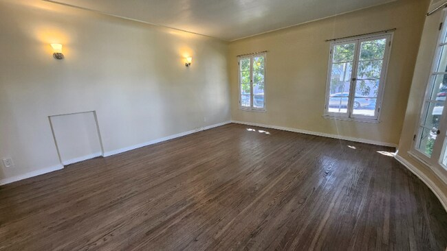 Foto del edificio - 6290 Commodore Sloat Dr