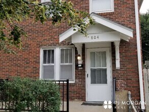 Building Photo - 802-804 N 48th St