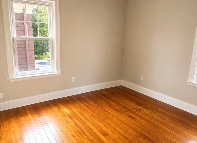 Building Photo - 207 Lowden St