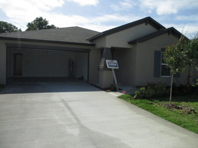 Building Photo - 5524 Blue Azure Dr
